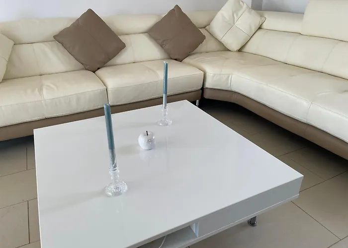 Evangelia 卡拉瓦杜斯