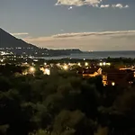 Evangelia Βίλα Καραβάδος