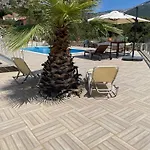 Evangelia * Καραβάδος