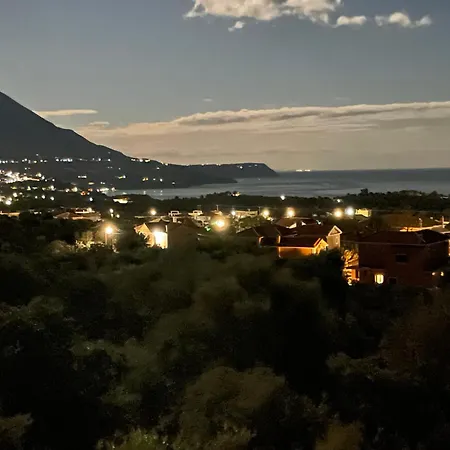 Evangelia فيلة Karavádhos