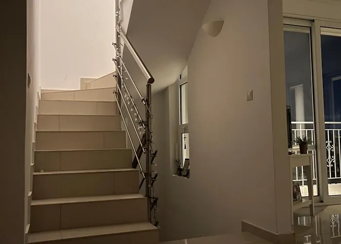 Evangelia Villa Karavádosz