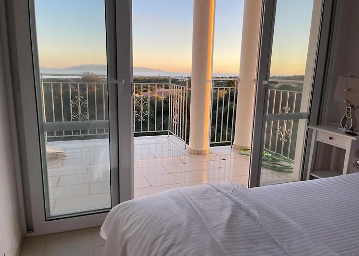 Evangelia * Karavádosz